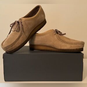 Clark Wallabee Lows - 11.5